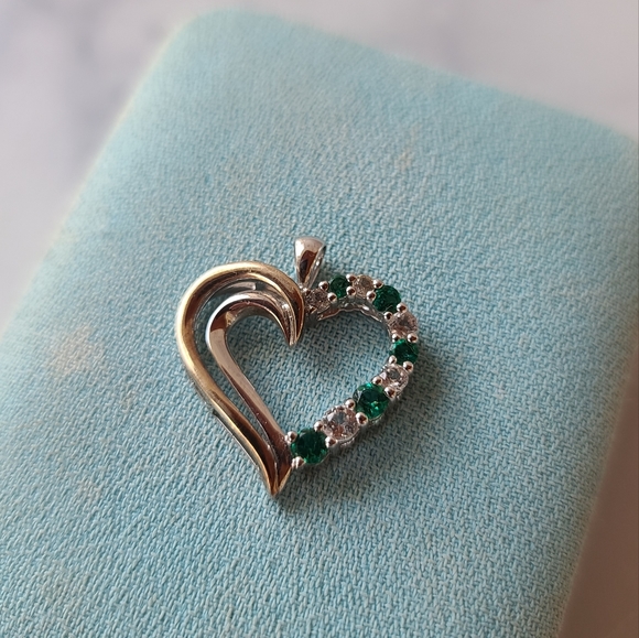 925 10K Gold White Spinal Green CZ Open Heart Pendant - Picture 8 of 10